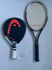 Padelracket (links) en tennisracket (rechts)