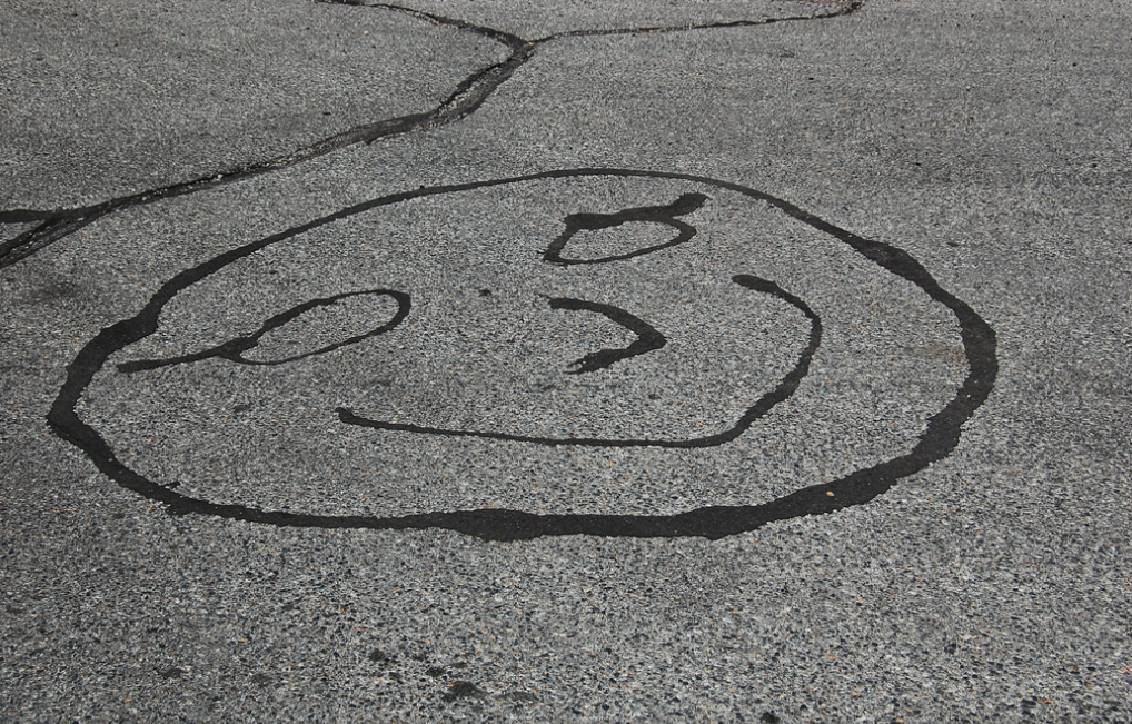 asphalt_smiley